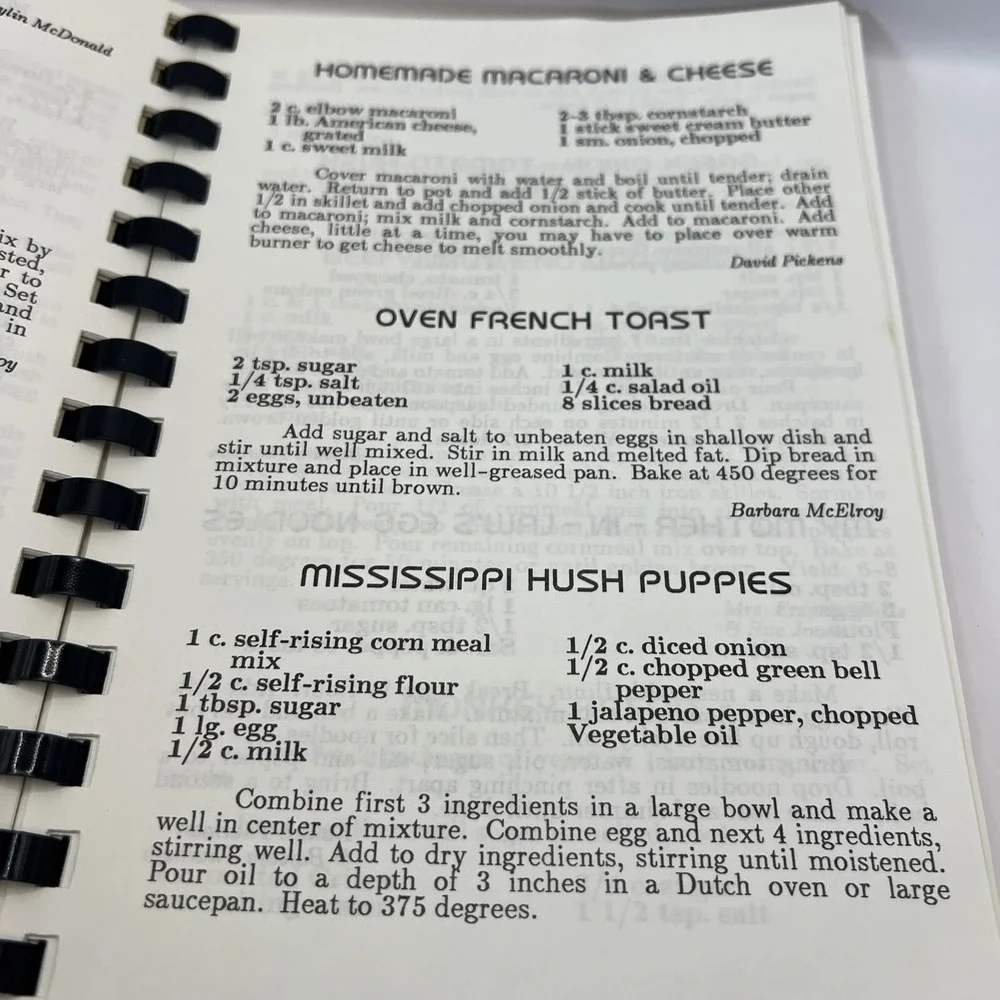 Northside Baptist Church Berry Delicious Spiral Cookbook Dumas, AR‎ 1997
